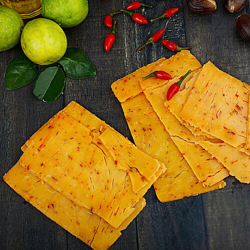 Buy Fresho Signature Cheese - Cheddar With Chillies, Slices Online At 