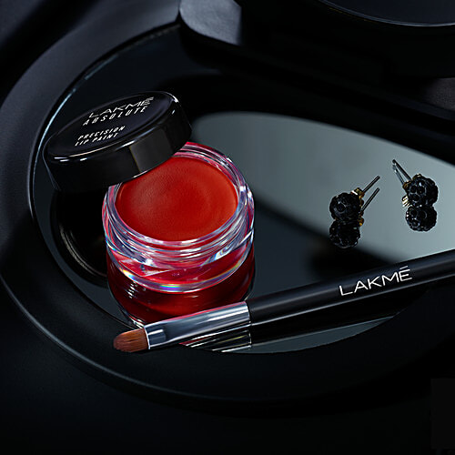 lakme statement red