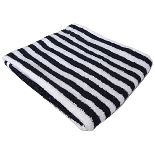 White and 2024 black hand towels