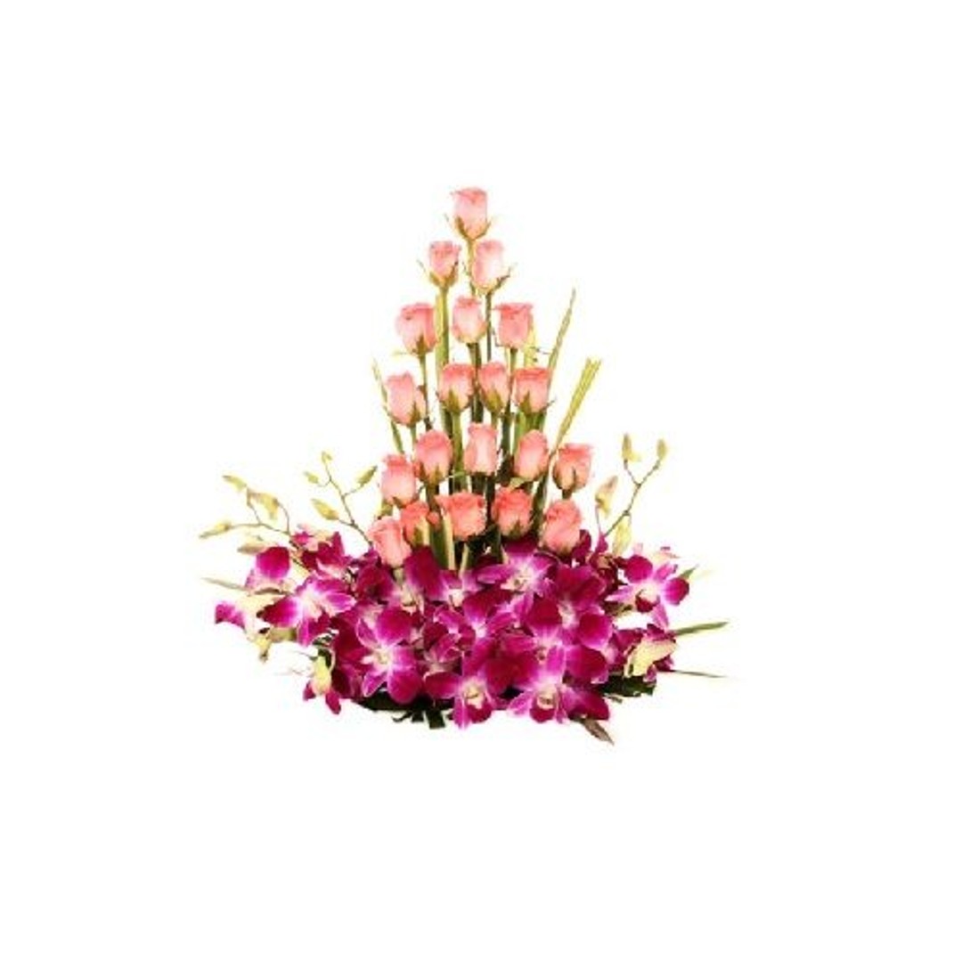 Buy Guldasta Point Flower Bouquet - Hugs & Kisses Online at Best Price ...