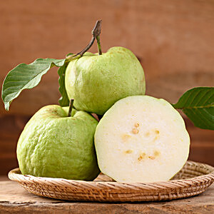 Buy Fresho Guava Thai 1 Pc Online at the Best Price of Rs 60 - bigbasket