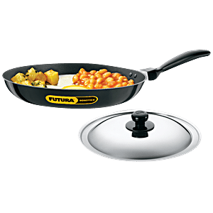 https://www.bigbasket.com/media/uploads/p/m/40231100_1-hawkins-futura-nonstick-frying-pan-with-stainless-steel-lid-diameter-30-cm-thickness-325-mm-black-nf30s.jpg