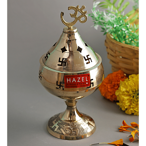 Buy HAZEL Puja Handi Brass Diya Oil Lamp Small S1 - Golden Online at Best  Price of Rs 329 - bigbasket