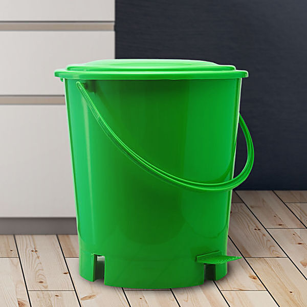 Buy BB Home Plastic Pedal Dustbin / Trash Can / Garbage Waste Bin with Lid  for Home, Kitchen, Bathroom, Office - Red, Medium size Online at Best Price  of Rs 249 - bigbasket