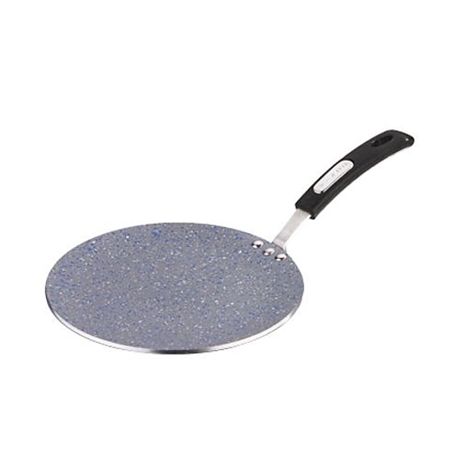 Buy Hawkins Futura Hard Anodised Aluminium Flat Tawa - Induction Base, 26  cm, 4.88 mm, Stainless Steel Handle, IAFT26 Online at Best Price of Rs 1300  - bigbasket