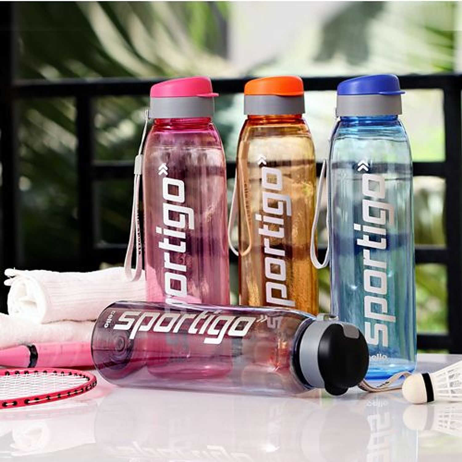 https://www.bigbasket.com/media/uploads/p/xxl/40113809-2_1-cello-sportigo-sports-water-bottle-orange.jpg