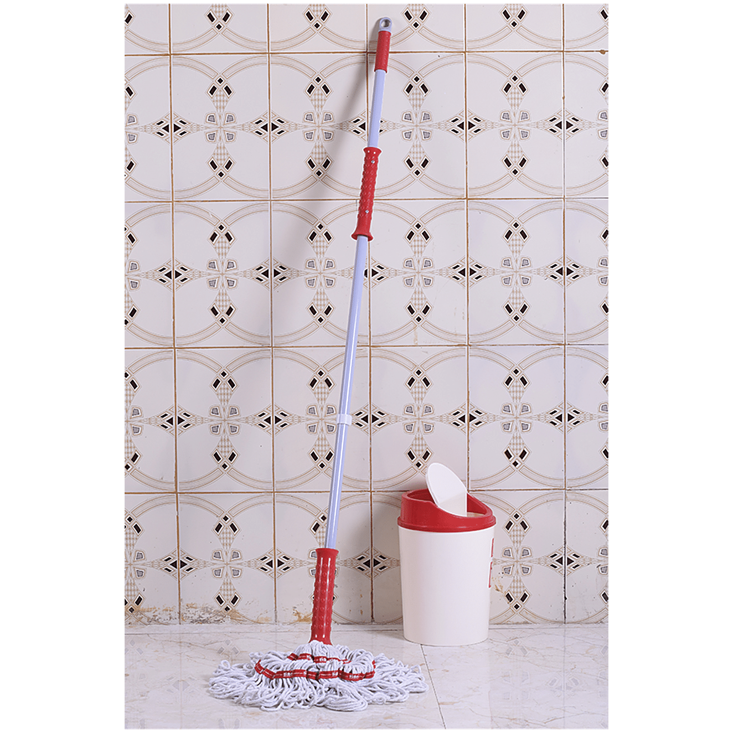 https://www.bigbasket.com/media/uploads/p/xxl/40115486-4_3-liao-twist-cotton-mop-with-steel-stick-floor-cleaning.jpg