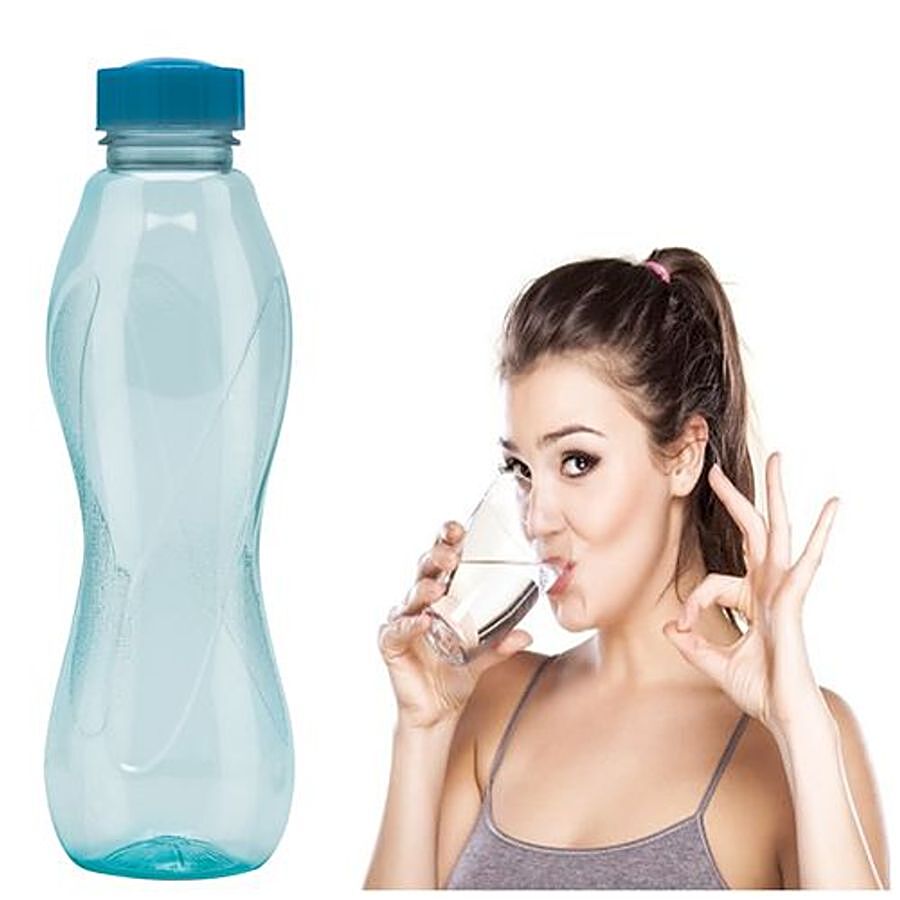 https://www.bigbasket.com/media/uploads/p/xxl/40162841-4_1-milton-oscar-pet-fridge-plastic-water-bottle-blue.jpg