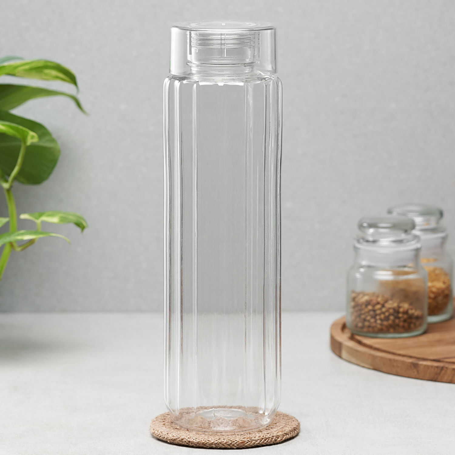 https://www.bigbasket.com/media/uploads/p/xxl/40297624-5_1-bb-home-spectrum-plastic-pet-water-bottle-break-resistant-leak-proof-clear.jpg