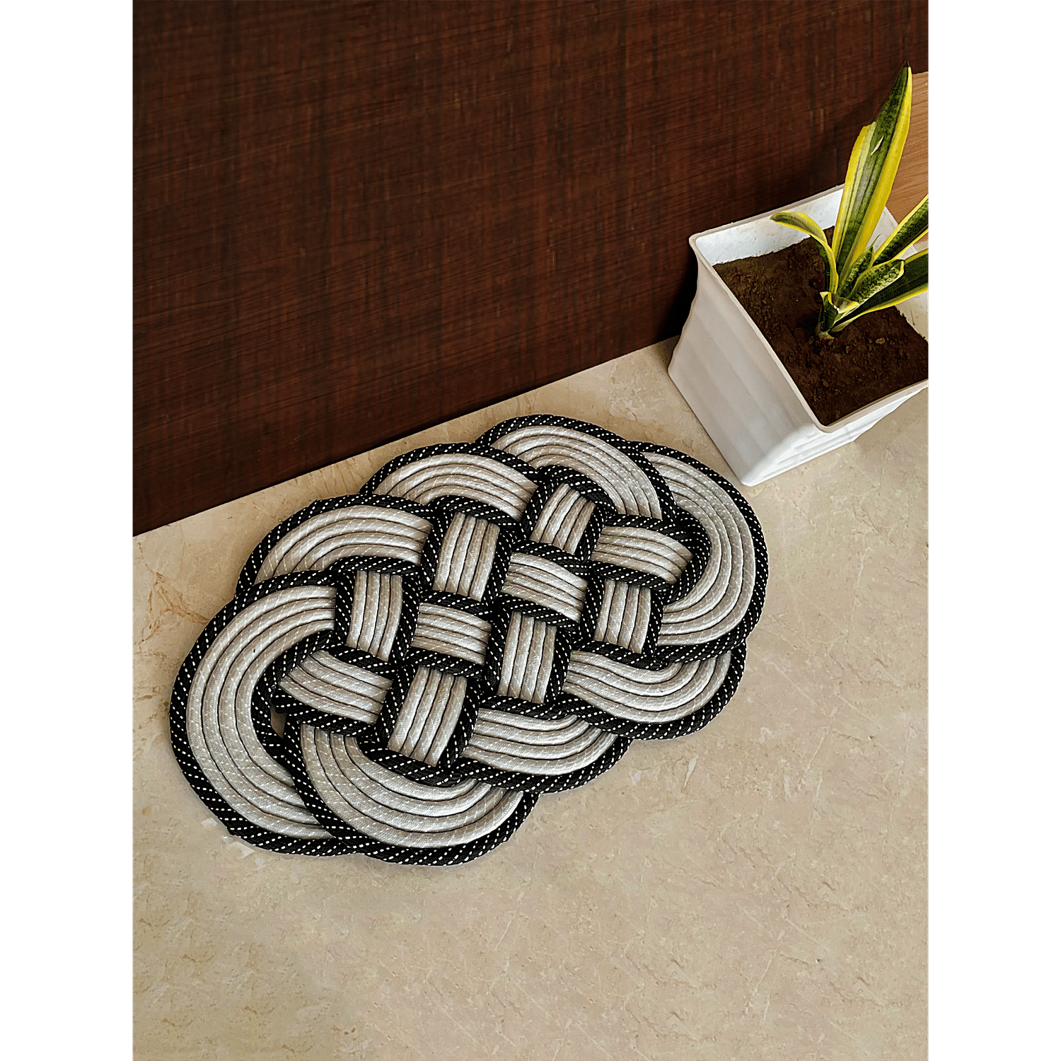 https://www.bigbasket.com/media/uploads/p/xxl/40309585-3_2-vti-home-collection-cotton-polyester-hand-woven-cloud-doorfloorbath-mat-soft-durable-washable.jpg